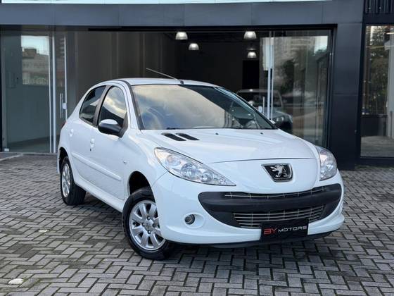PEUGEOT 207 1.4 XR 8V FLEX 4P MANUAL PEUGEOT 207 1.4 XR 8V FLEX 4P MANUAL